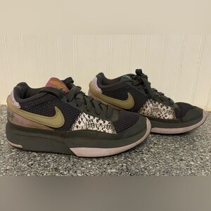 Nike Boys JA 1 Personal Touch Basketball Shoes